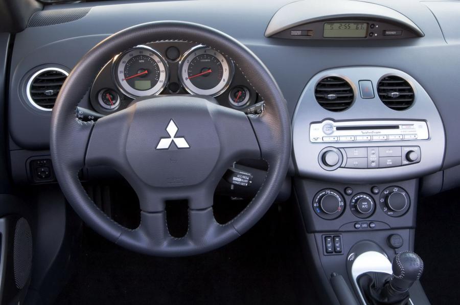  Mitsubishi Eclipse 2009 года  (фото 135 из 205)
